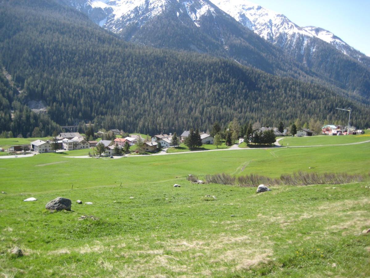 Chesa Sper L'Ovel Brail Apartment Zernez Exterior photo